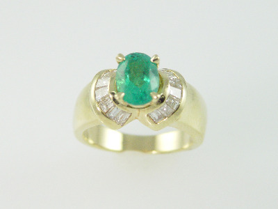 14KT Y/G Ballerina Diamond Baguette 0.90ct, Oval Emerald 1.35ct Ring