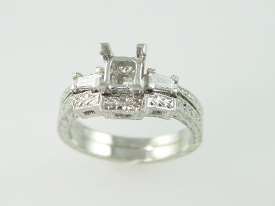 Platinum Semi- Filigree Set - 2 Baguettes 0.28ct - 8.7gr