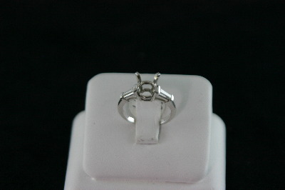 14KT White Gold Baguette Diamonds 0.45ct Solitaire