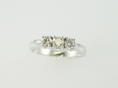 14KT Y/G Three Stone Diamond Ring 0.60ct I-J SI2-I1
