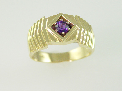 14KT Y/G Amethyst 0.25ct Ring - 6.5gr