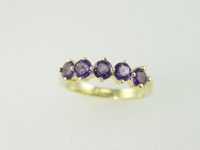 14KT Y/g Five Round Amethyst 1.25ct Band