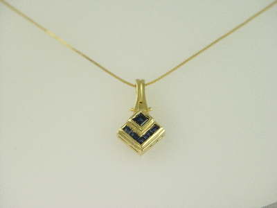 14KT Y/G Princess Cut Sapphire 1.25ct Pendant