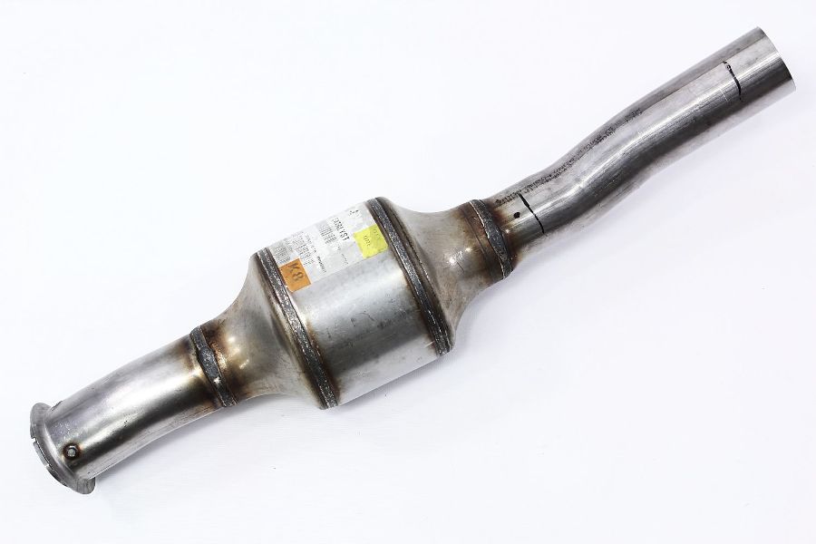 New Catalytic Converter 1013 VW Jetta Golf MK5 MK6 Beetle TDI 1K0
