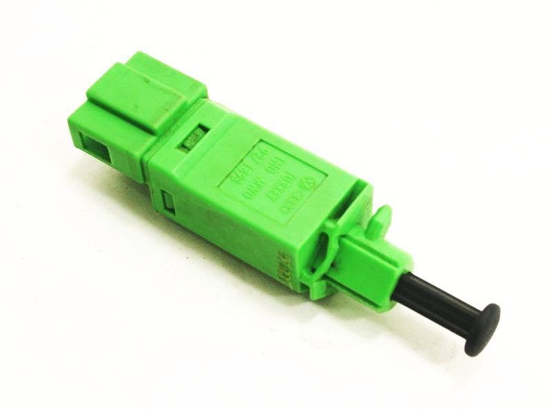 Clutch Pedal Switch 9399 VW Jetta Golf GTI Cabrio 1H0 927 189 E