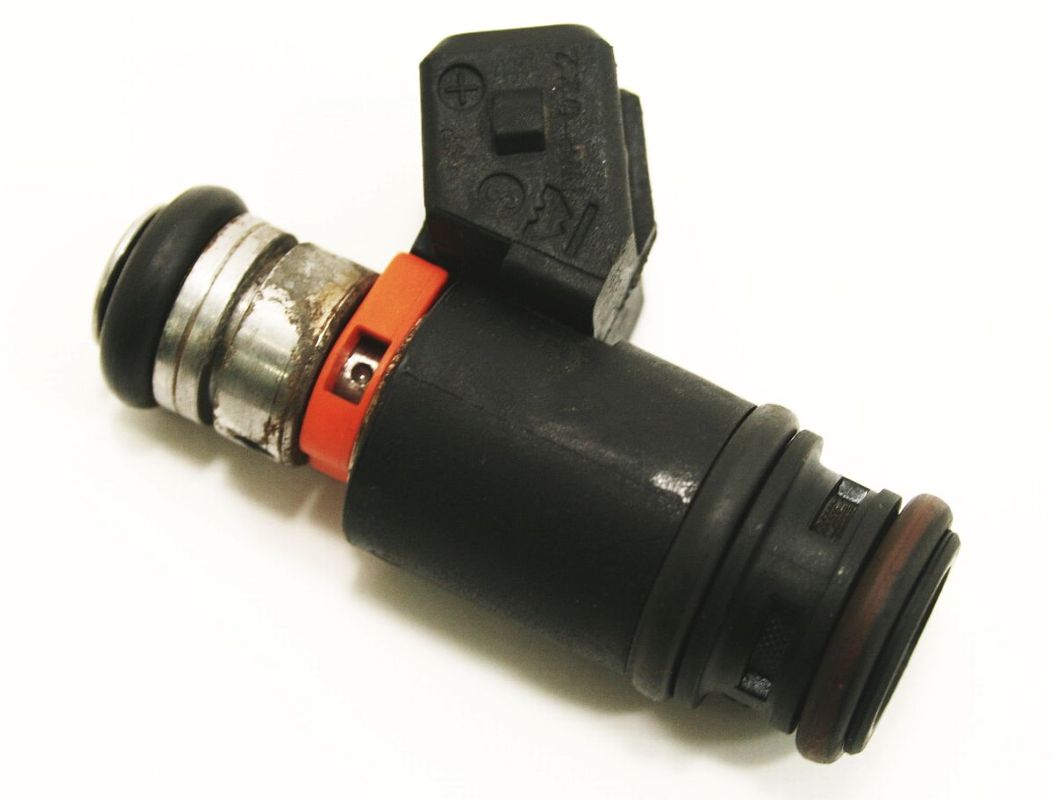 Fuel Injector 9905 VW Jetta GTI MK4 Eurovan 12V VR6 021 906 031 D