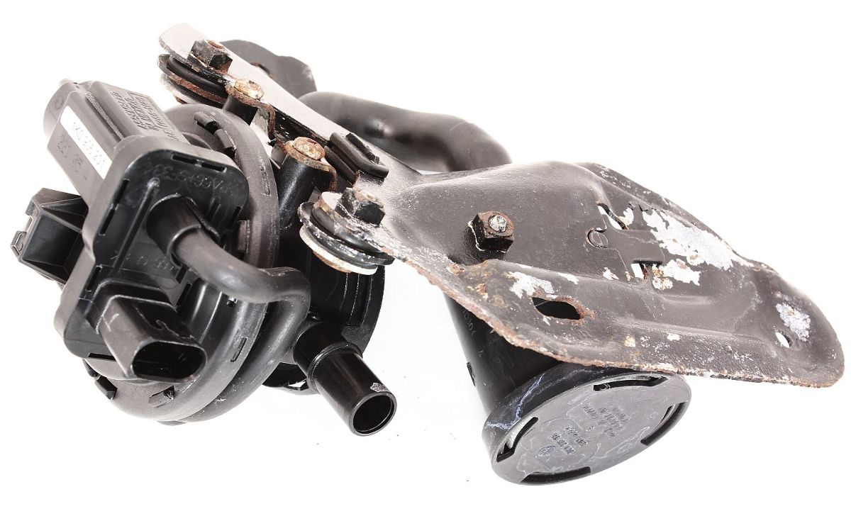 Leak Detection Pump Emissions EVAP 0510 VW Jetta Rabbit Golf MK5 1K0