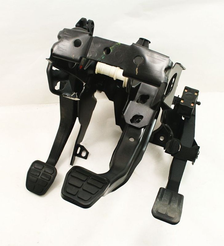 Manual Transmission Pedal Cluster Clutch Assembly 9399 VW Jetta Golf