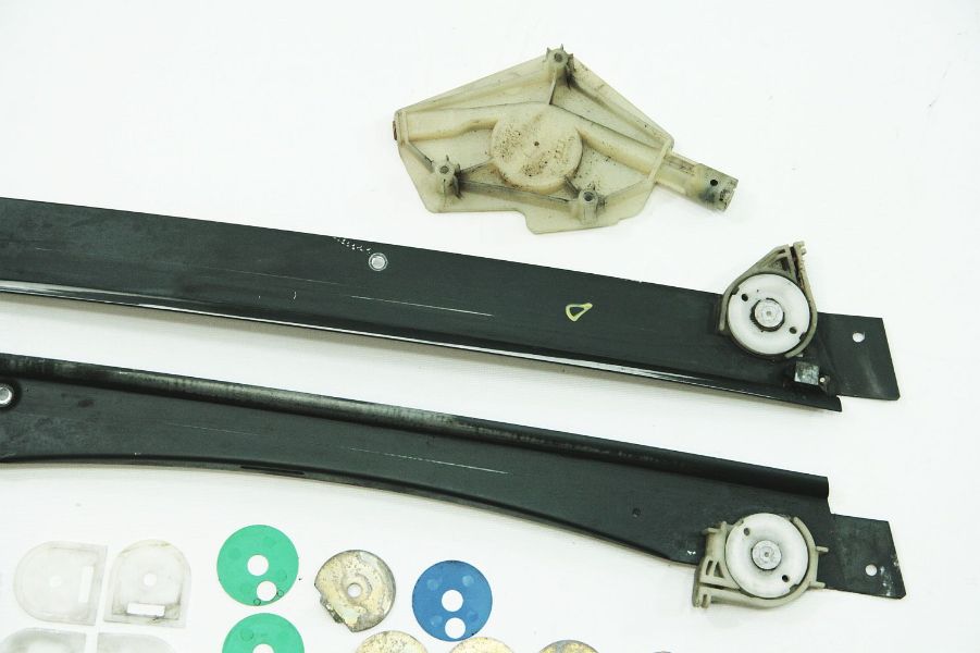 LH Window Regulator Parts & Hardware 0006 Audi TT MK1 Genuine