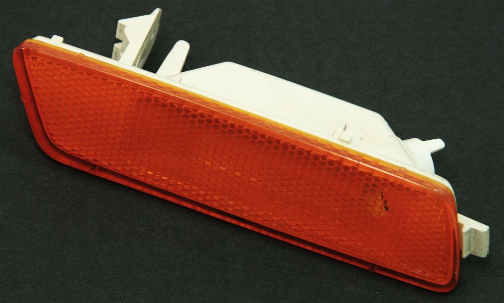 RH Front Bumper Side Marker Light 0510 VW Jetta Golf MK5 Passat 1K5