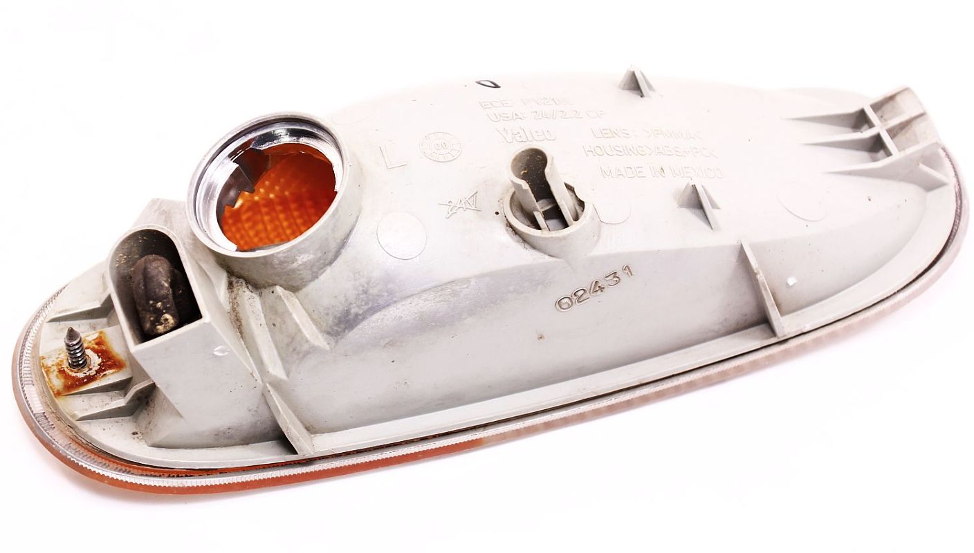 LH Front Turn Signal 9803 VW Beetle Bumper Light Lamp Genuine
