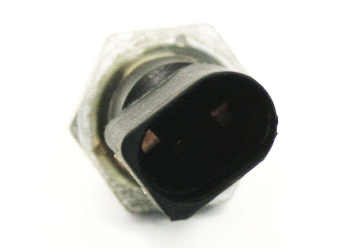 Oil Pressure Sensor Switch 2.0T VW Jetta GTI Golf Audi A3 Passat 06D