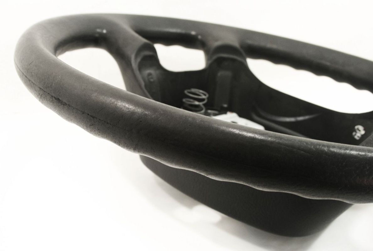 Black Rubber Steering Wheel VW Passat B5 Jetta Golf Mk4 3B0 419 091