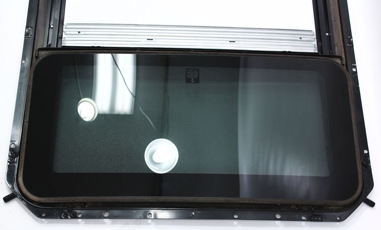 Sunroof VW Jetta Golf GTI MK3 Sun Moon Moonroof Genuine 1H0 877 021 A