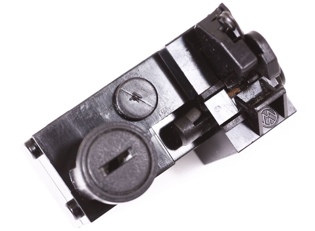 Armrest Lid Latch VW Jetta Golf GTI Cabrio MK3 Arm Rest Lock 1HM