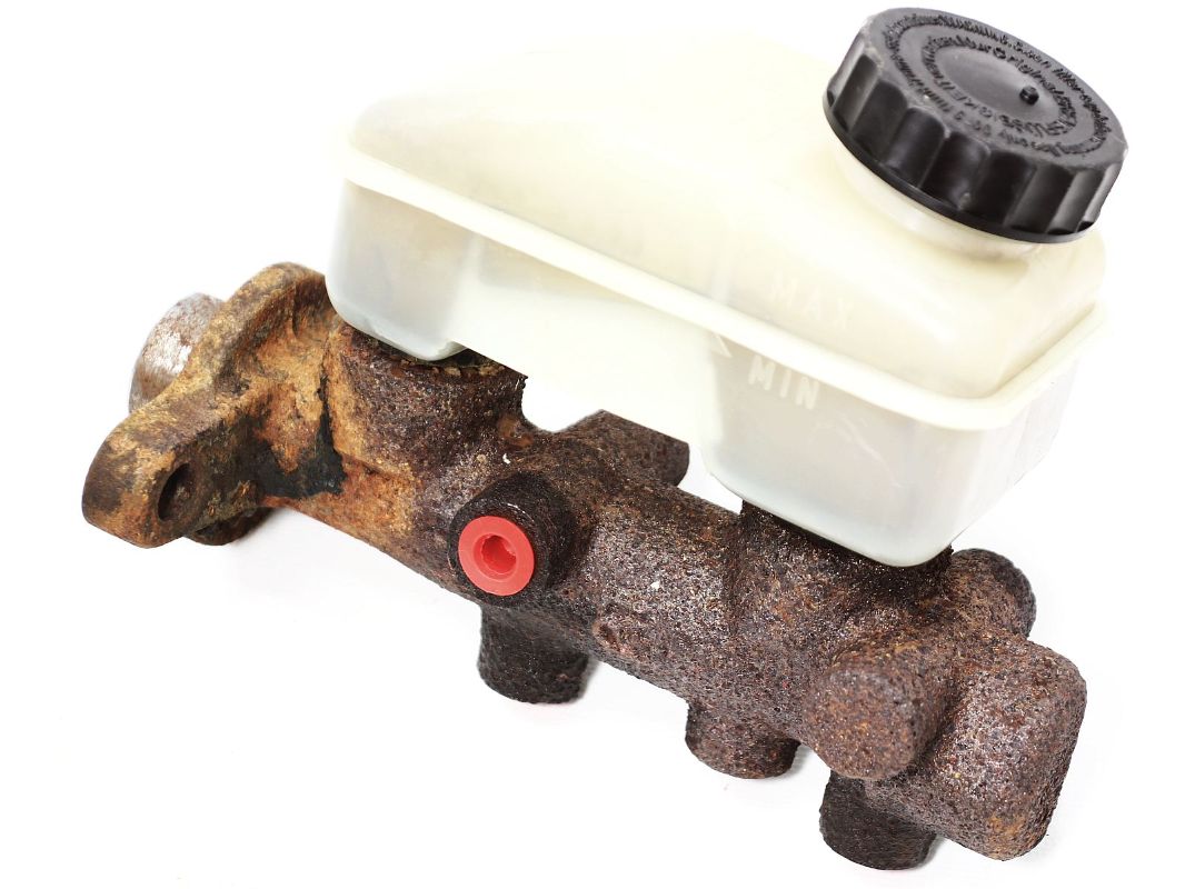 Brake Master Cylinder & Fluid Reservoir VW Rabbit Pickup MK1 Genuine