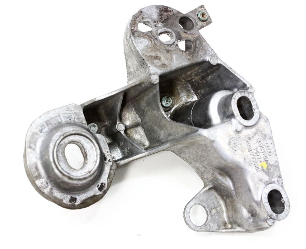RH Engine Sub Frame Mount Bracket Audi A6 A4 C5 VW Passat 4B0 199 352