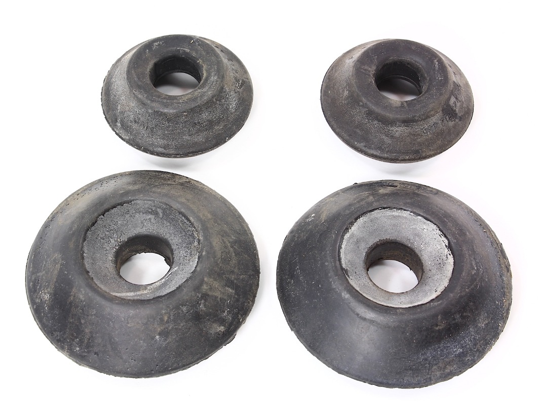 Rear Strut Shock Mount Bushings Set 75 80 VW Jetta Rabbit Scirocco MK1 Rear Strut Shock Mount Bushings Set 75 80 VW Jetta Rabbit Scirocco MK1