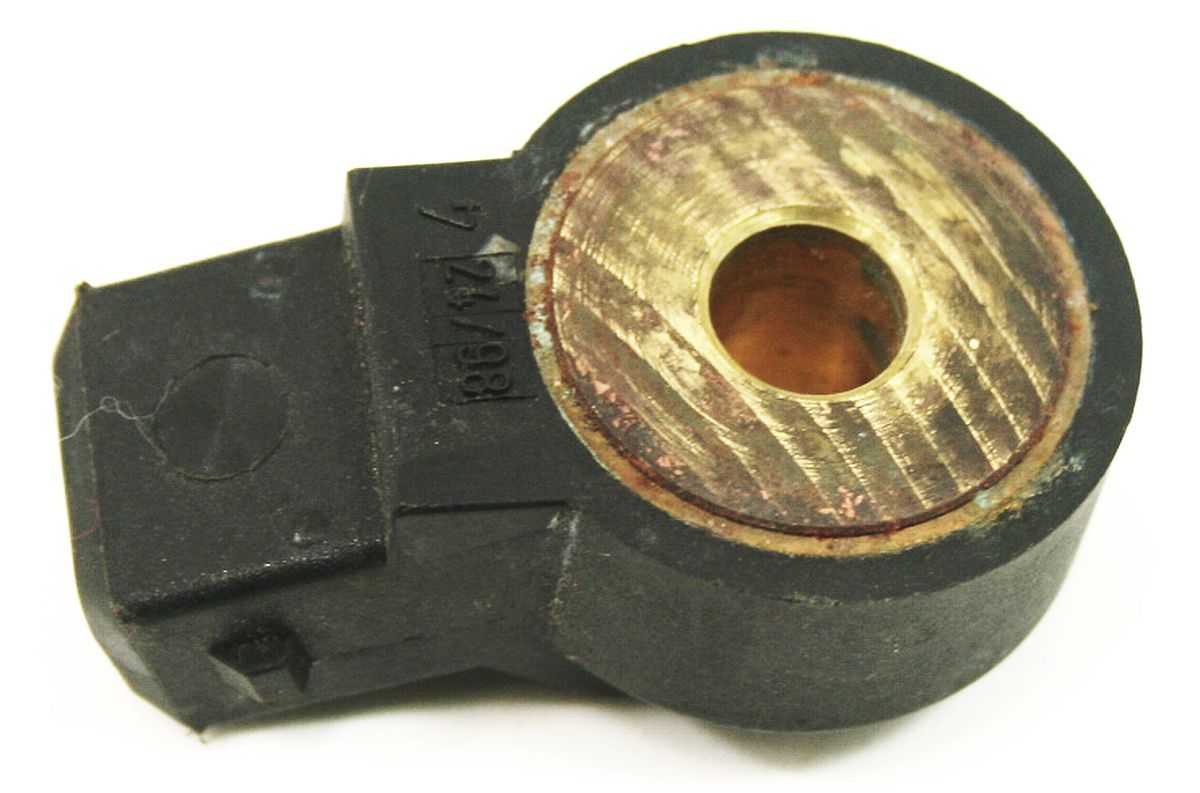 Engine Knock Sensor VW Jetta Golf Beetle MK4 1.8T 2.0 Genuine OE 030