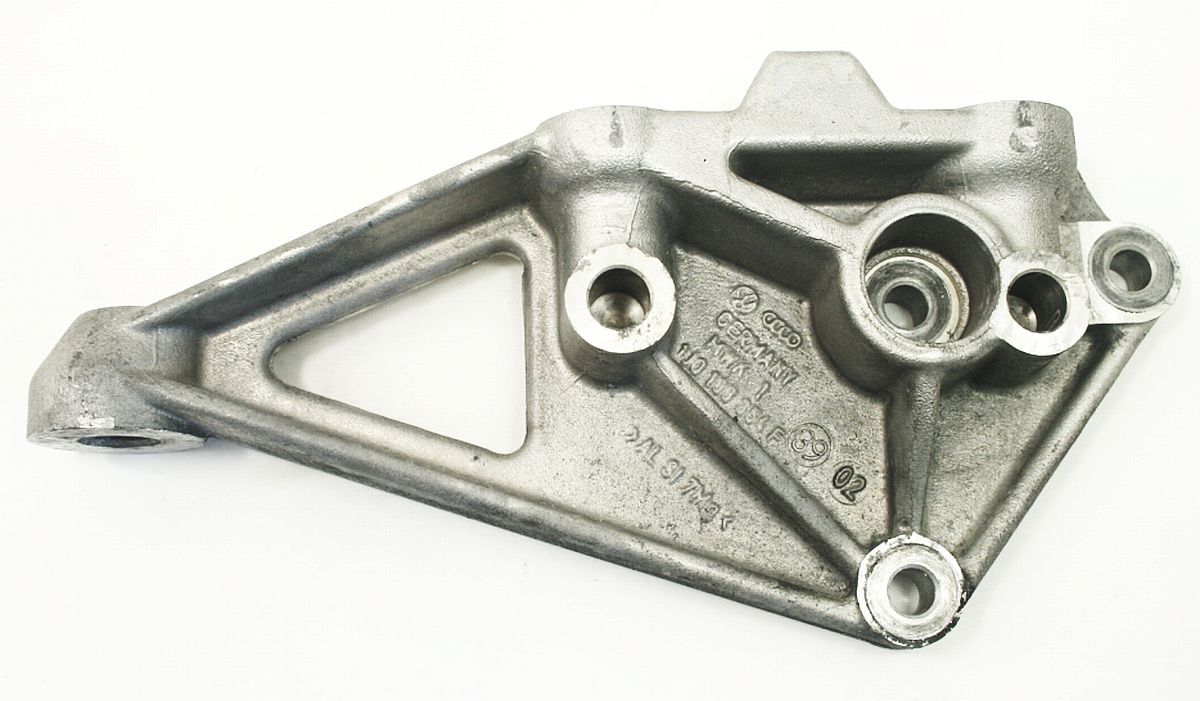 RH Engine Mount Bracket VR6 VW Jetta GTI MK4 1J0 199 354 F