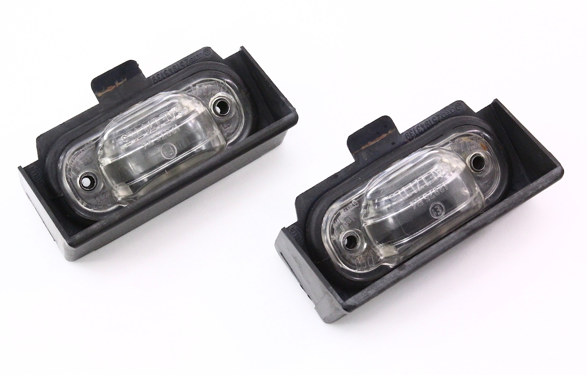 License Plate Lights Lamps VW Vanagon 8091 T3 VW Westfalia Hella 251