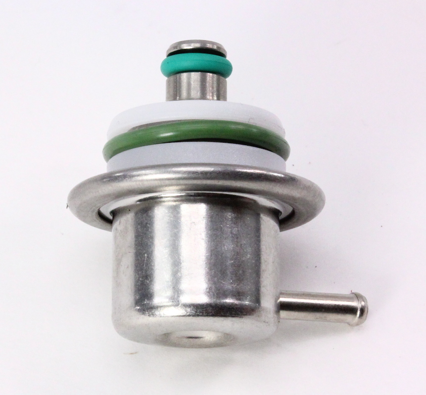 Eurospec 4.5 Bar Fuel Pressure Regulator VW Jetta Golf Audi TT A4 A6