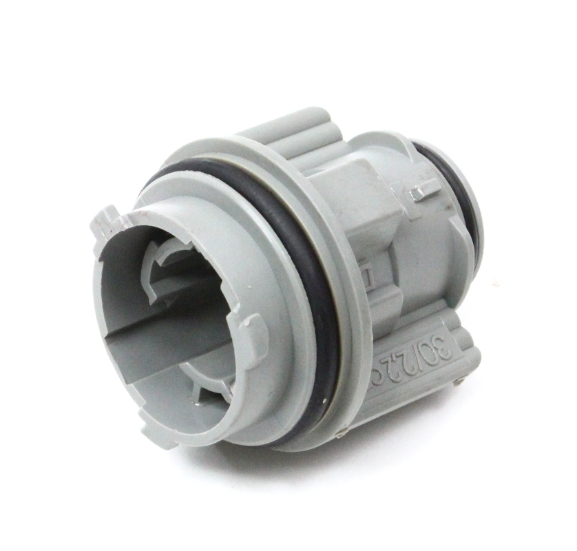 Turn Signal Corner Light Bulb Socket Holder 9801 VW Passat 9699 Audi