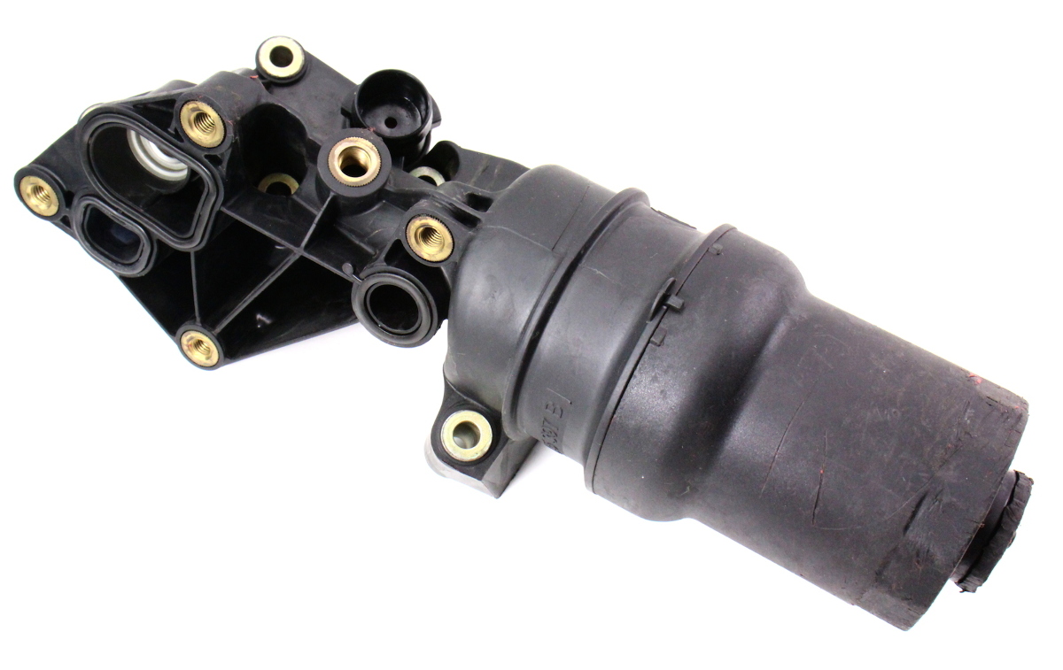Oil Filter Housing 2.5 0607 VW Jetta Rabbit MK5 2.5L 07K 115 397 B