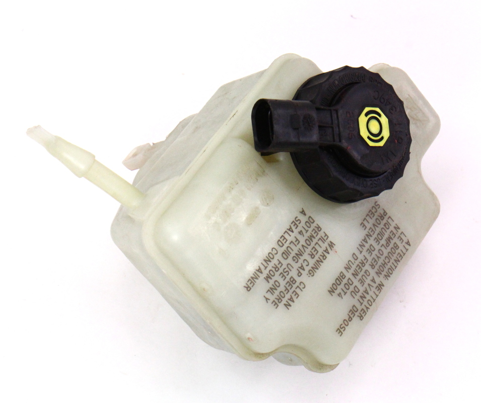 Brake Master Cylinder Fluid Reservoir 0514 VW Jetta MK5 MK6 1K1 611