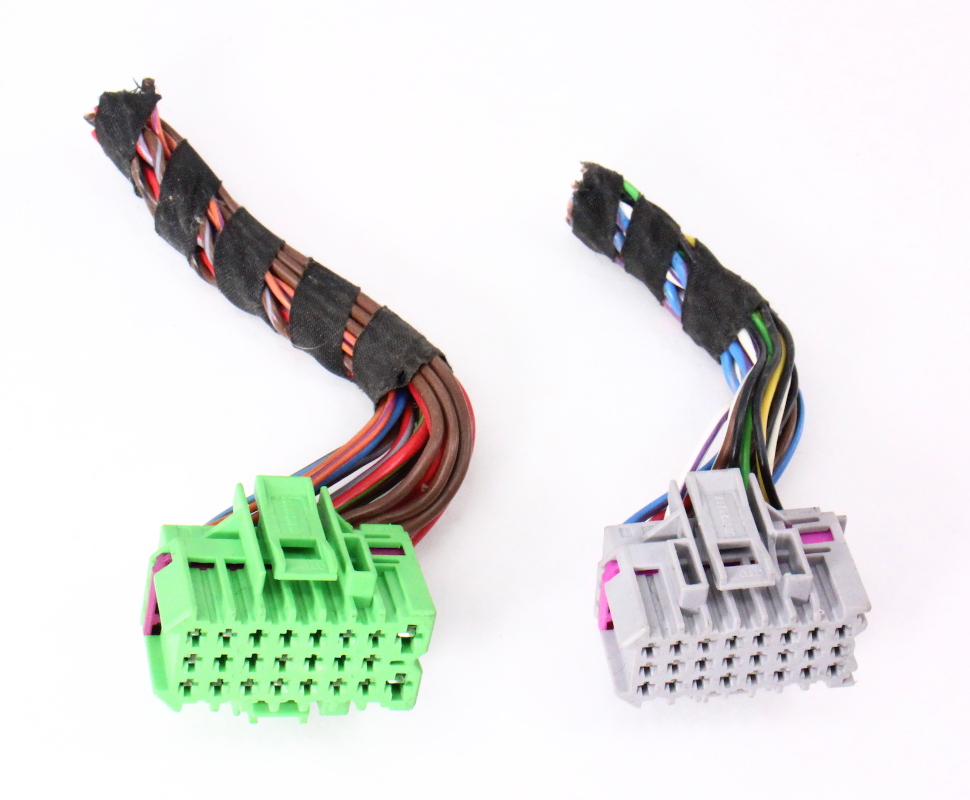 Dynaudio Lear Amp Amplifier Plugs Pigtails Connectors 0610 VW Passat