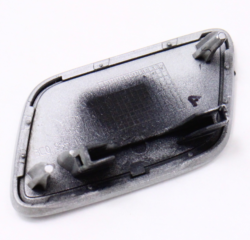 RH Headlight Washer Cover Cap 0610 VW Passat B6 LA7W Silver 3C0