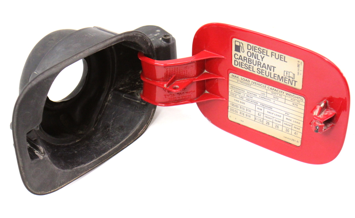 Fuel Gas Door Flap 9905 VW Jetta MK4 Diesel TDI LY3D Tornado Red