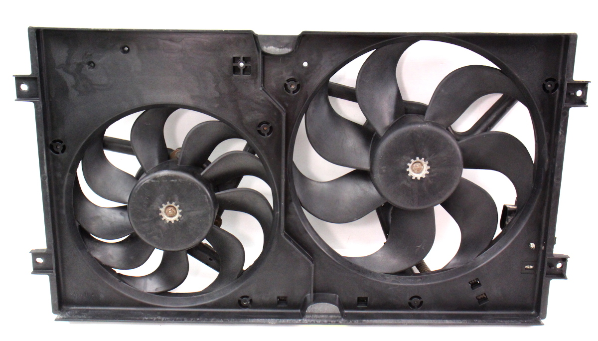 Engine Radiator Dual Cooling Fans 9805 VW New Beetle & Shroud