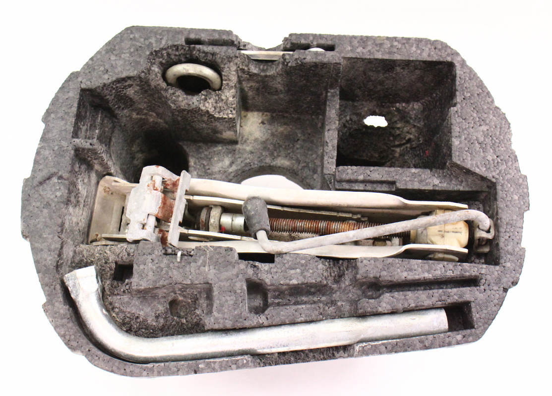 Trunk Tool Kit 9905 VW Jetta Golf GTI MK4 Jack Lug Wrench Tow Hook