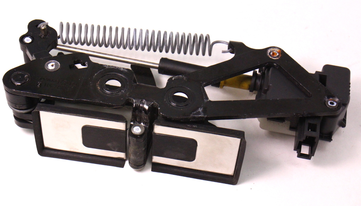 HELP! Phaeton W12 2004 Boot / Trunk Lid Lock Stuck Shut Neither fob