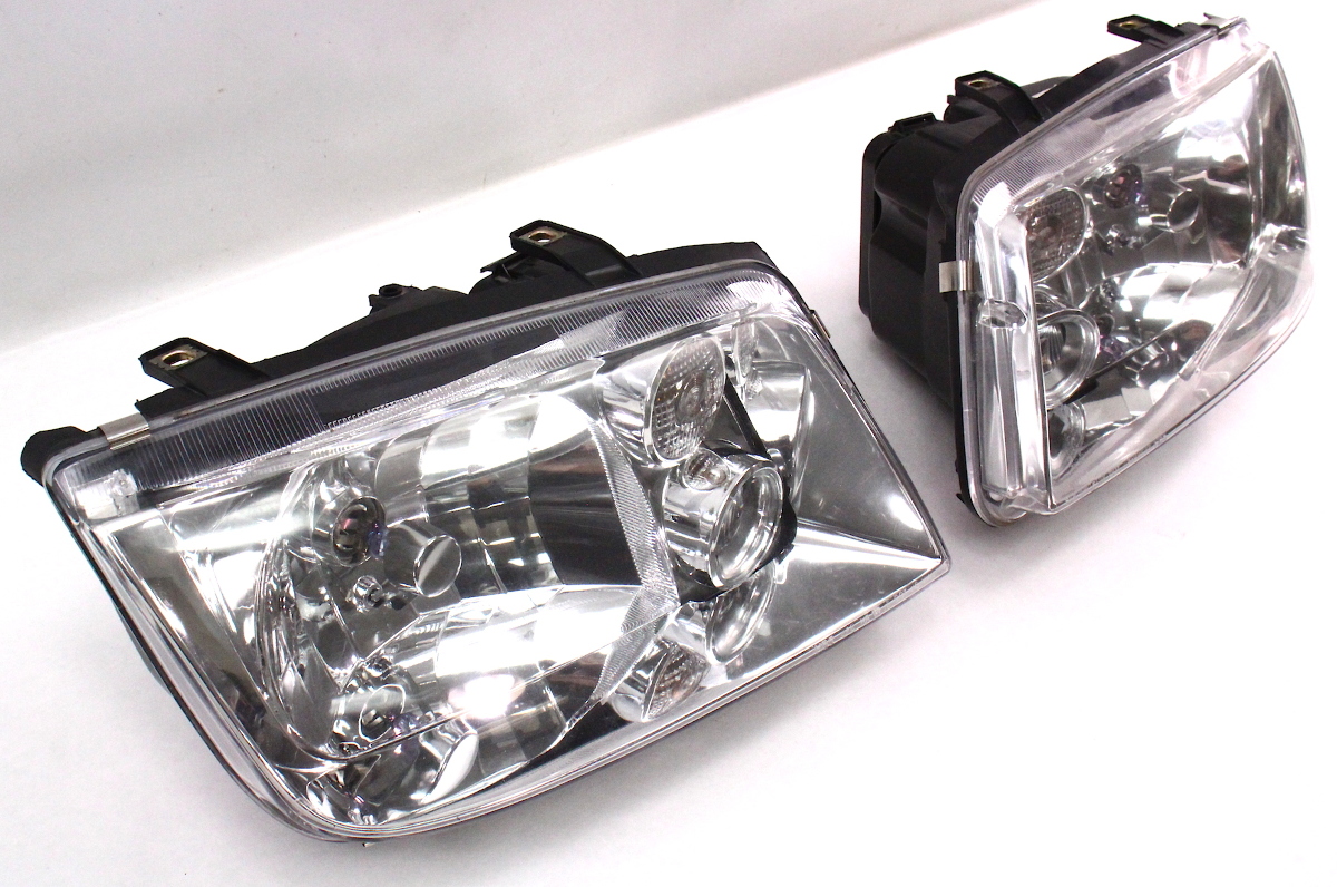 Pair Headlights Head Light Lamp 9905 VW Jetta MK4 Aftermarket