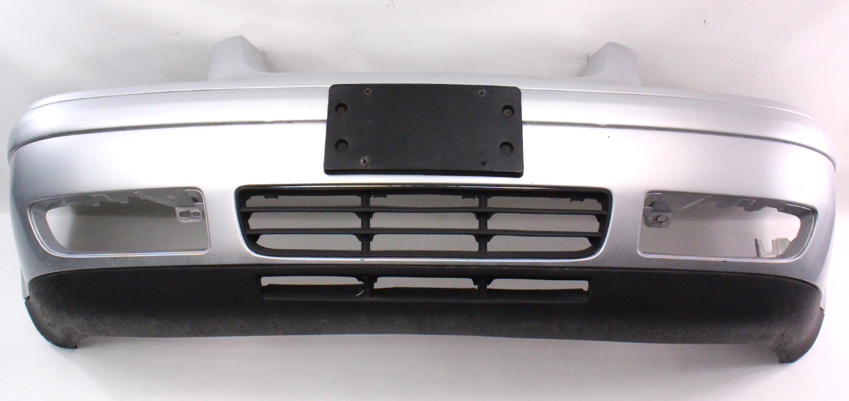 Genuine Front Bumper Cover 9903 VW Jetta MK4 LA7W Reflex Silver