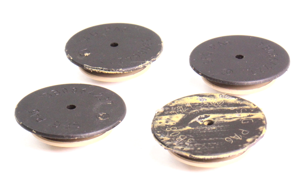 Carpet Floor Mat Retaining Clips VW Jetta Golf GTI MK4 Passat B5 3B0