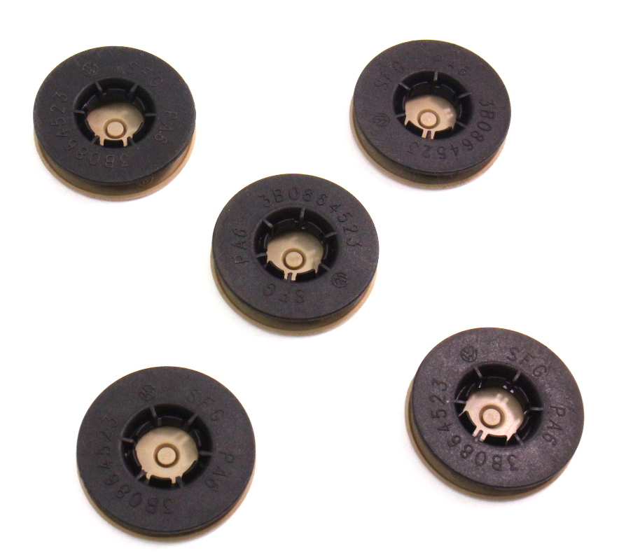 Carpet Floor Mat Retaining Clips VW Jetta Golf GTI MK4 Passat B5 3B0