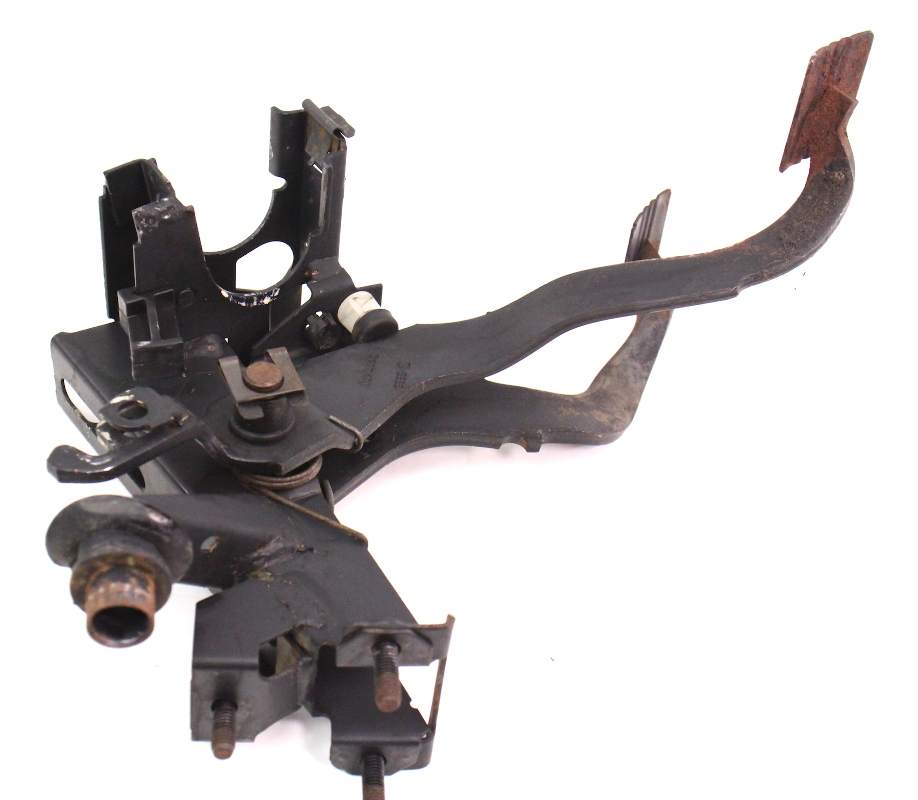 Brake Clutch Gas Pedal Cluster Assembly 7584 VW Jetta Rabbit Cab GTI