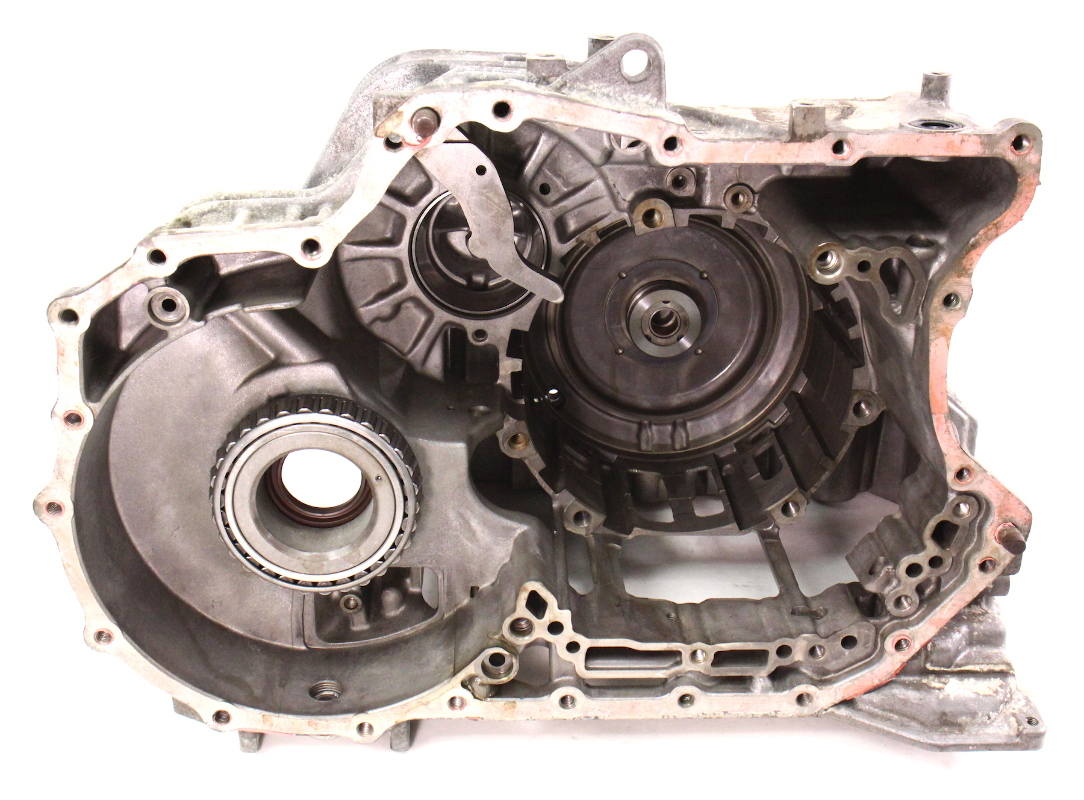 Auto Transmission Bell Housing Case 0510 VW Jetta Rabbit MK5 09G 321