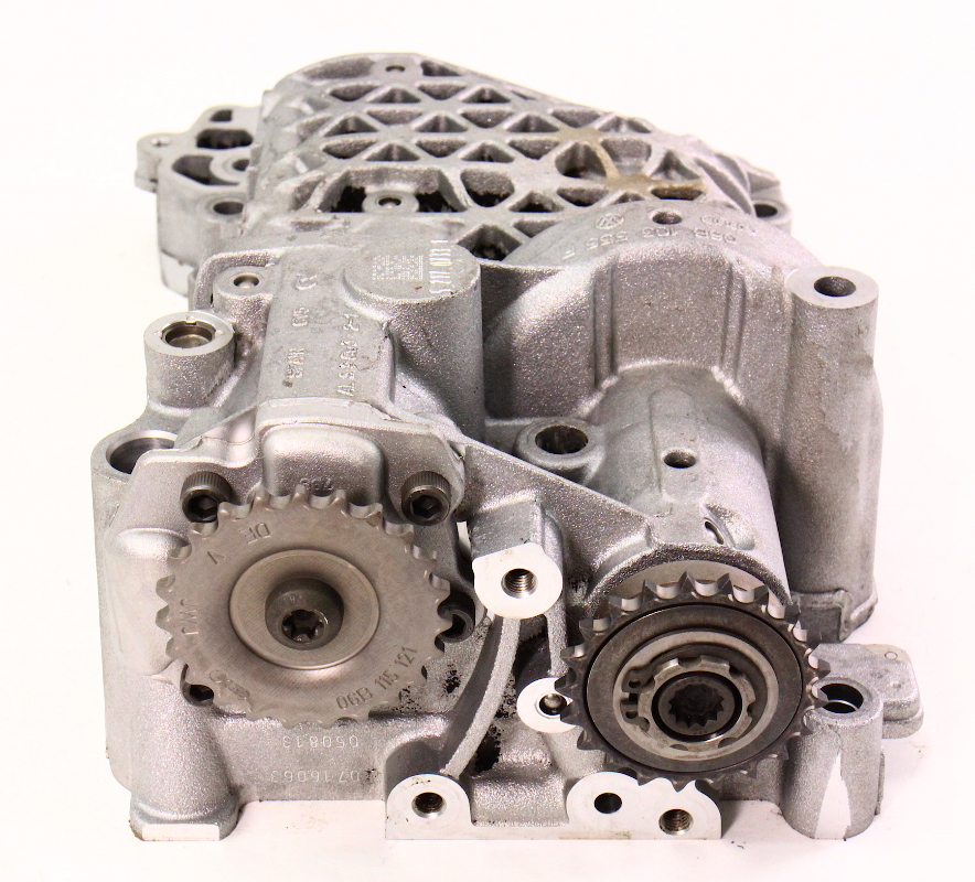Oil Pump 2.0T FSI 0510 VW Jetta GTI Passat B6 Audi A3 A4 TT 06B 103