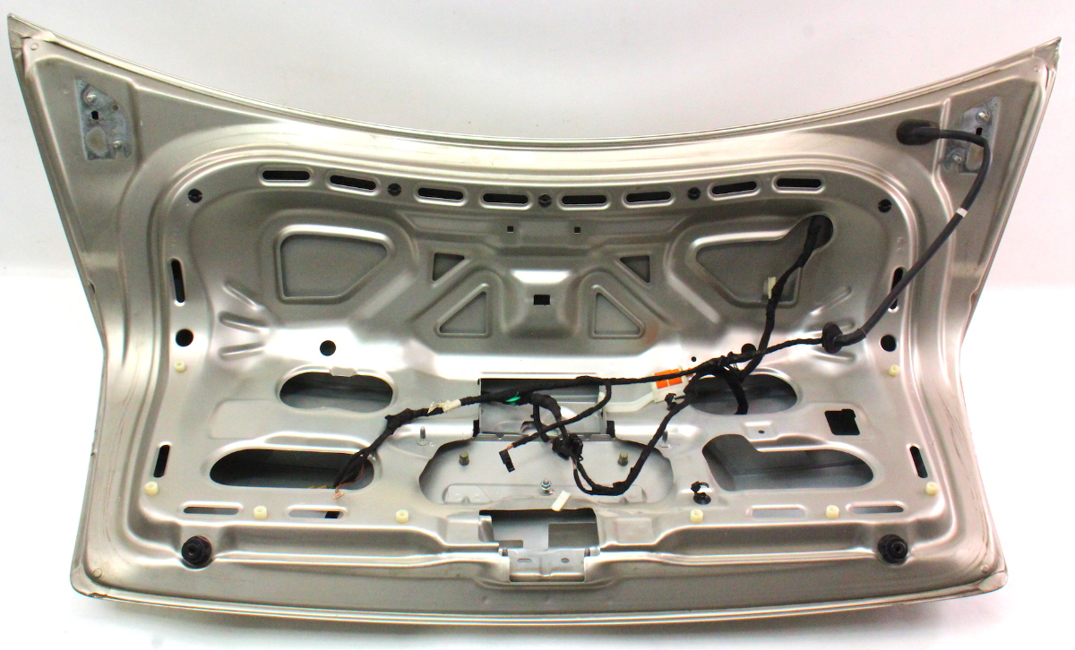 Trunk Lid Rear Deck Boot With Lip 9905 VW Jetta MK4 Boot LD1W Wheat