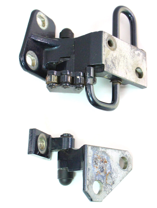 LH Driver Front Door Hinges 0610 VW Passat B6 LC5F Blue Graphite