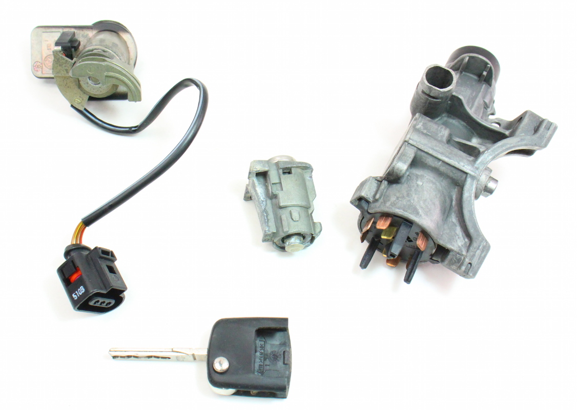 Lock Set Key Ignition Housing Door Handle 0105 VW Passat B5.5 / 4B0
