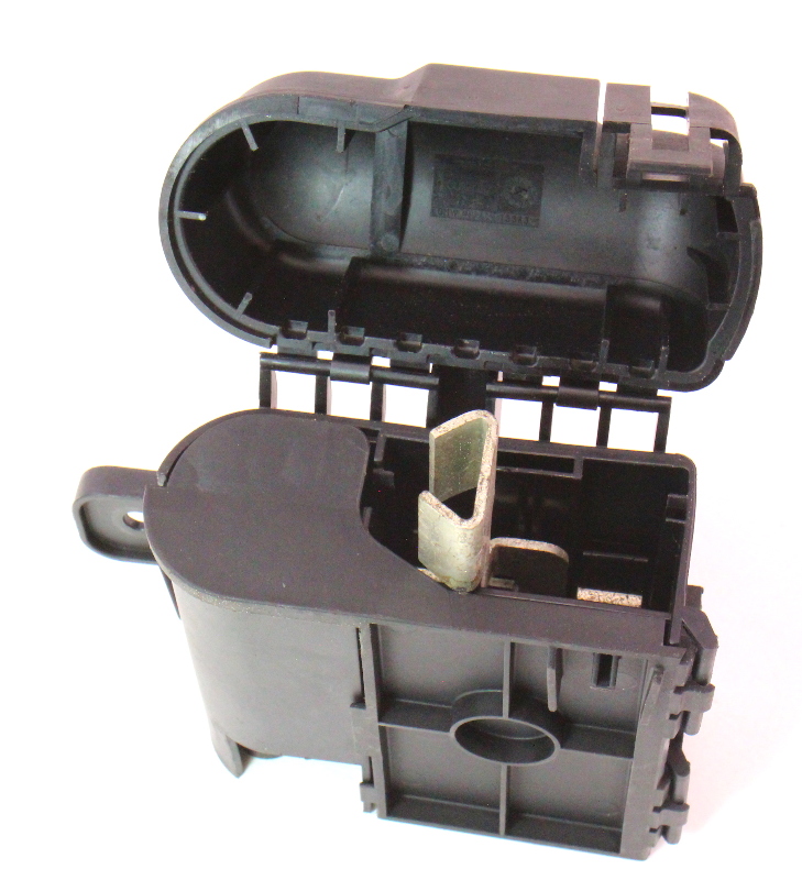 Power Junction Jump Start Box 0610 VW Passat B6 Genuine 1K0 937