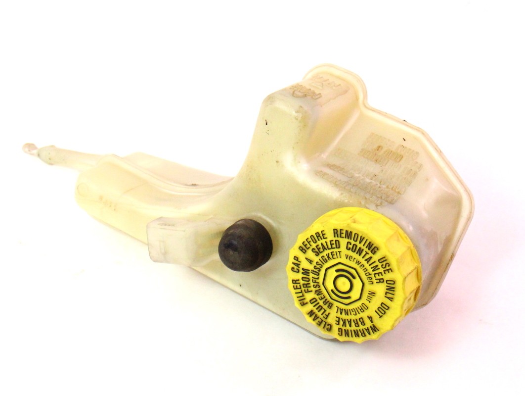 Brake Master Cylinder Reservoir Fluid Tank 9599 VW Jetta Golf GTI