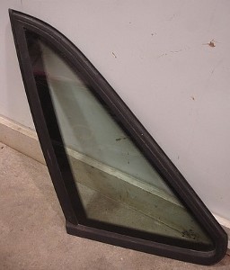 LH Rear Window Glass Small Quarter VW Passat 90-97 Left Side - Genuine OE