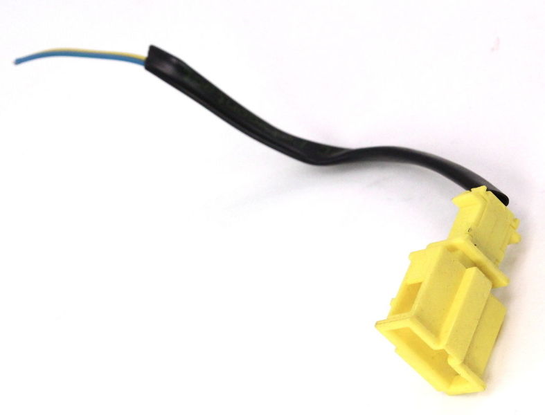 RH Front Seat Belt Receiver Pigtail Plug 01-05 VW Passat Jetta Golf Mk4
