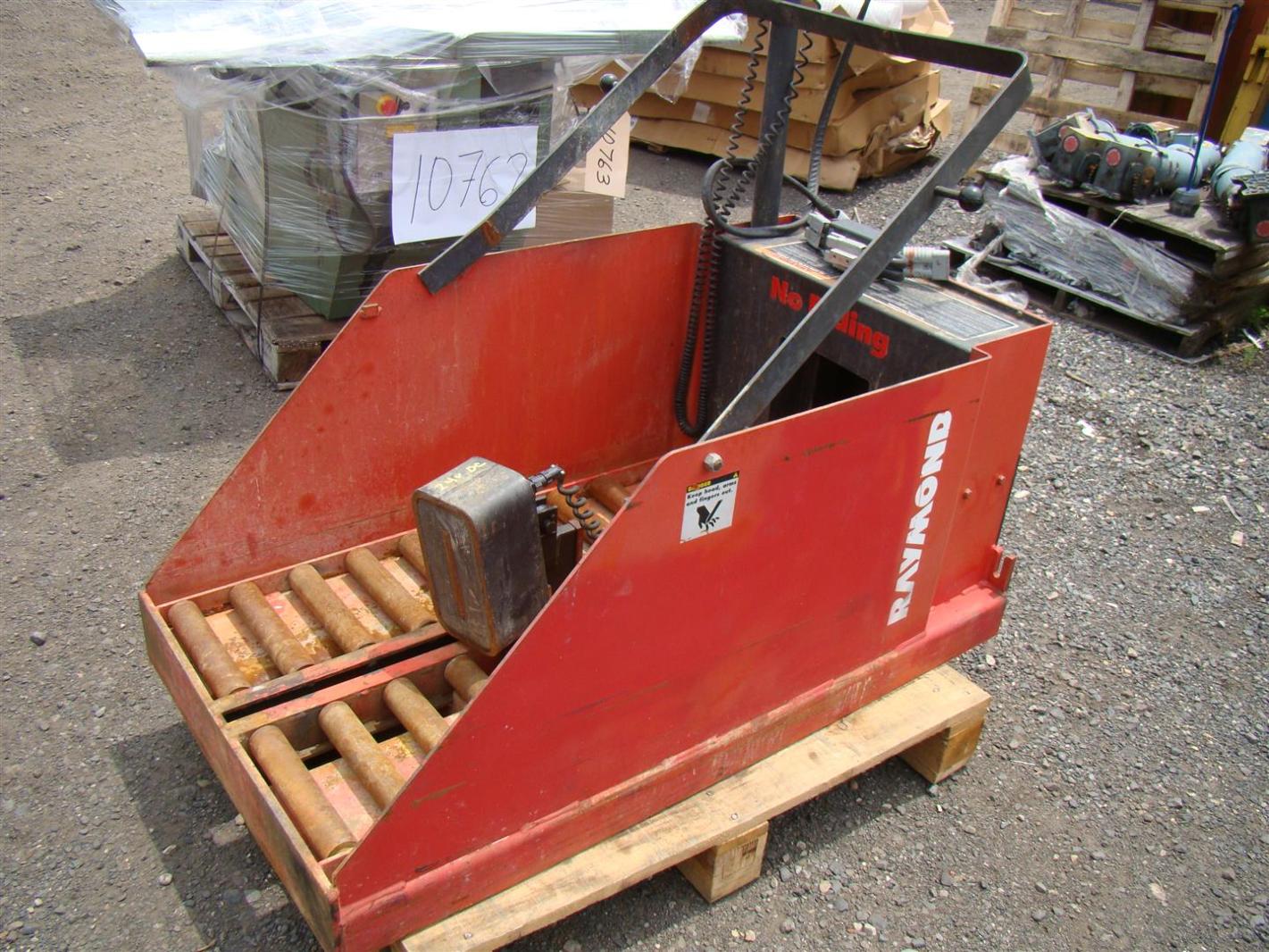 Raymond BattREase II Electric Forklift Battery Charger 24V 3000 LB